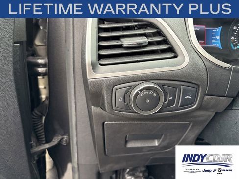 Used 2015 Ford Edge SEL w/ Equipment Group 201A AWD/4WD image 19