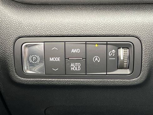 Certified 2025 GMC Terrain Elevation AWD/4WD image 15