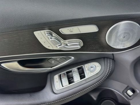 Used 2019 Mercedes-Benz C 300 4MATIC Sedan image 15