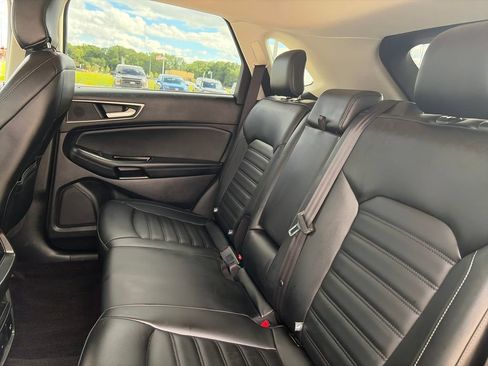 Used 2019 Ford Edge SEL w/ Equipment Group 201A AWD/4WD image 29
