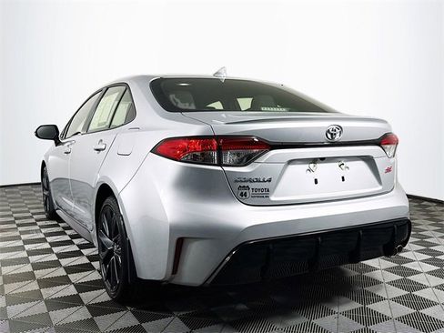 Used 2023 Toyota Corolla SE image 6