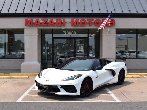 Used 2023 Chevrolet Corvette Stingray Coupe w/ 1LT RWD image 2