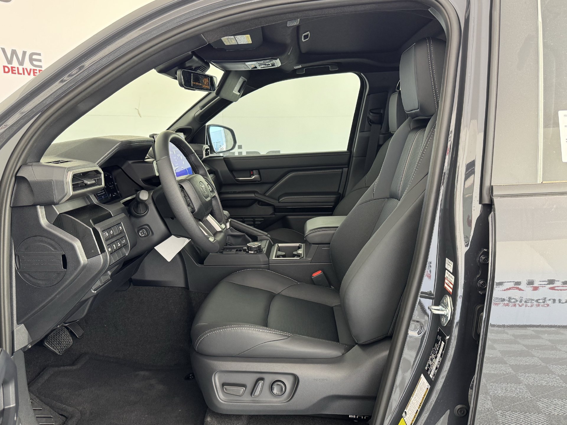 New 2026 Toyota 4Runner Limited AWD/4WD image 5