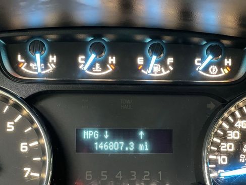 Used 2014 Ford F150 XLT w/ Trailer Tow Package image 19