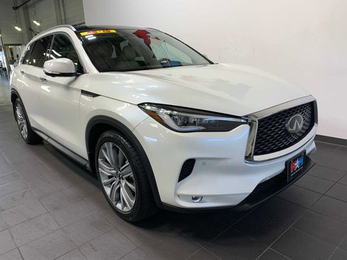 Used 2021 INFINITI QX50 Sensory image 2