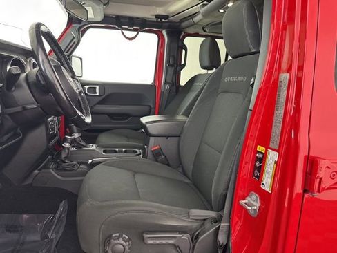 Used 2020 Jeep Gladiator Overland w/ Cold Weather Group AWD/4WD image 23