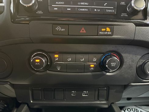 Used 2024 Nissan Frontier SV image 17