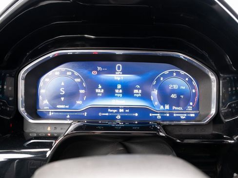 Used 2024 Chevrolet Silverado 3500 LT image 5