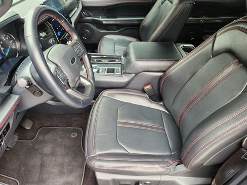 Used 2023 Ford Expedition Limited RWD image 13