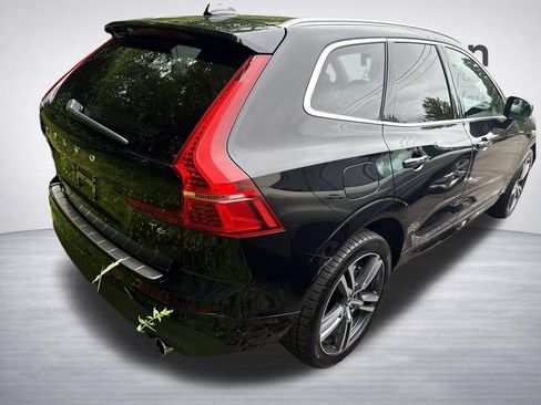 Used 2019 Volvo XC60 T6 Momentum w/ Multimedia Package AWD/4WD image 6