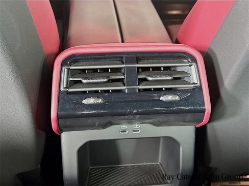 Used 2025 BMW i5 xDrive40 w/ Premium Package image 27