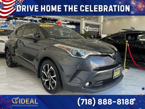 Used 2018 Toyota C-HR XLE FWD image 1
