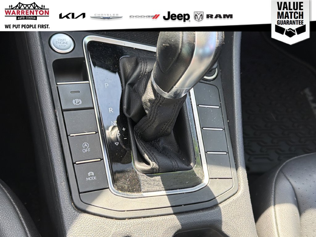 Used 2019 Volkswagen Jetta SEL FWD image 25