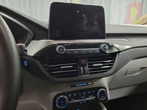 Used 2023 Ford Escape Active image 14