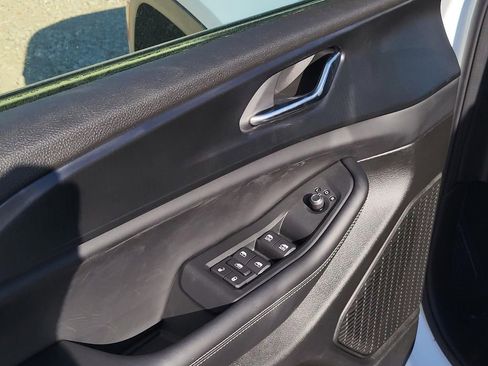 New 2025 Jeep Grand Cherokee L Laredo image 10