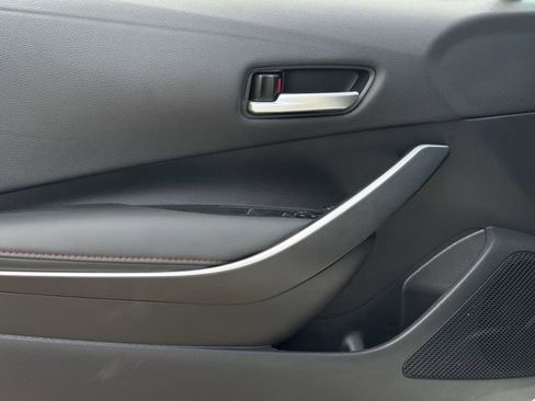 Used 2025 Toyota Corolla SE image 25