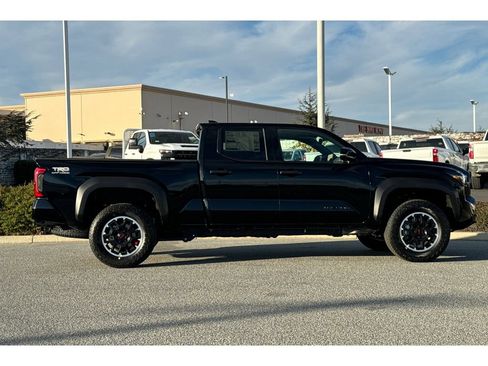 New 2026 Toyota Tacoma TRD Off-Road image 3