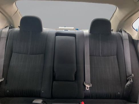 Used 2017 Nissan Sentra SV image 18