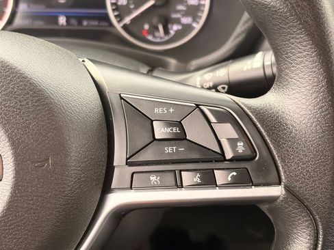 Certified 2024 Nissan Sentra SV FWD image 27