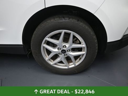 Used 2024 Ford Edge SEL image 16