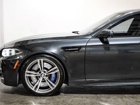 Used 2015 BMW M5 Base image 14