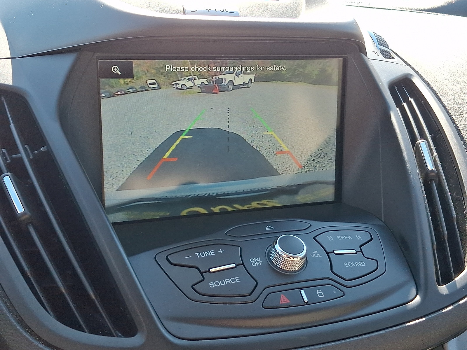 Used 2015 Ford Escape SE w/ Equipment Group 201A AWD/4WD image 19