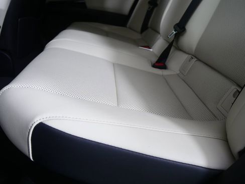 Used 2025 Lexus ES 300h w/ Premium Package image 14