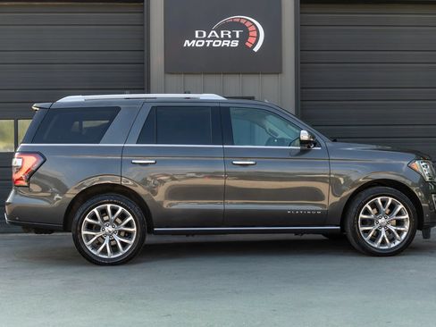 Used 2019 Ford Expedition Platinum AWD/4WD image 8