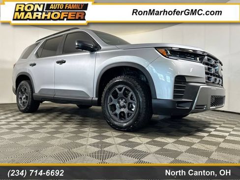 Used 2026 Honda Pilot TrailSport image 1