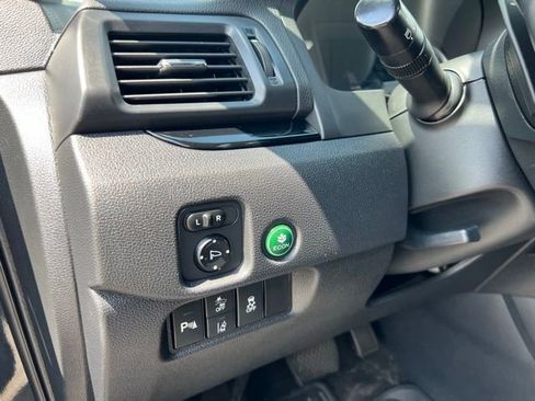 Used 2020 Honda Pilot Touring image 30