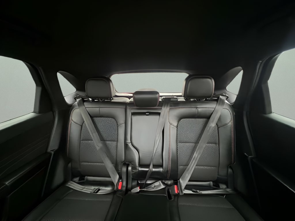 Used 2025 Ford Escape ST-Line Select AWD/4WD image 16