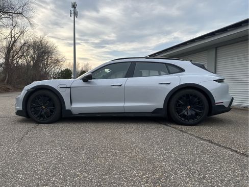 Certified 2022 Porsche Taycan Turbo AWD/4WD image 3