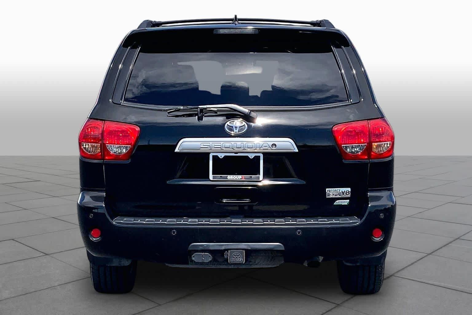 Used 2014 Toyota Sequoia Platinum AWD/4WD image 5
