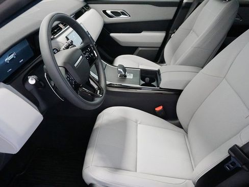 Used 2025 Land Rover Range Rover Velar Dynamic SE image 18