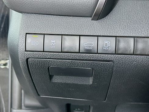 Used 2024 Toyota Camry SE image 16