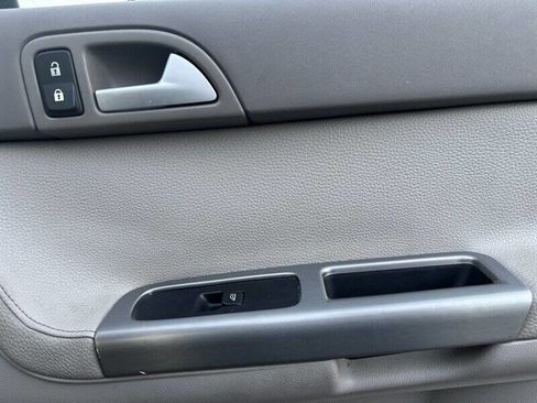 Used 2005 Volvo V50 T5 image 15