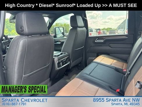 Used 2024 Chevrolet Silverado 2500 High Country AWD/4WD image 36