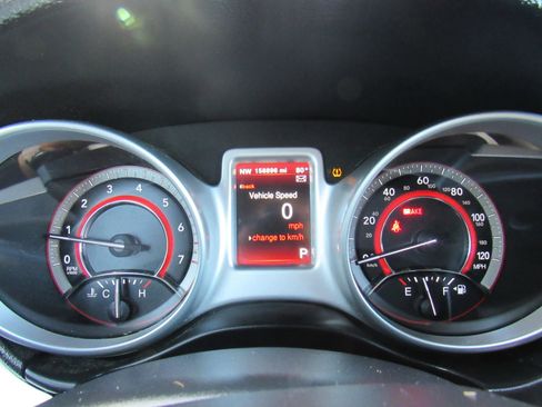Used 2018 Dodge Journey SE w/ Popular Equipment Group FWD image 18