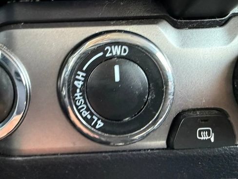 Used 2023 Toyota Tacoma SR5 w/ Technology Package AWD/4WD image 19