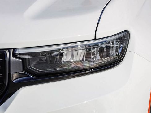 New 2025 Jeep Grand Cherokee Altitude image 5