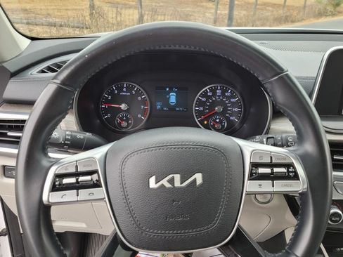 Used 2022 Kia Telluride EX FWD image 27