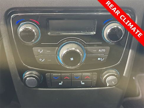 Used 2019 Jaguar F-PACE S image 28