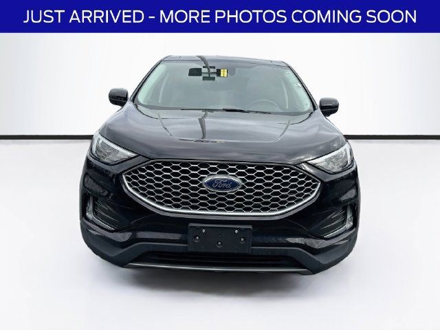 Used 2023 Ford Edge SEL w/ Convenience Package AWD/4WD image 2