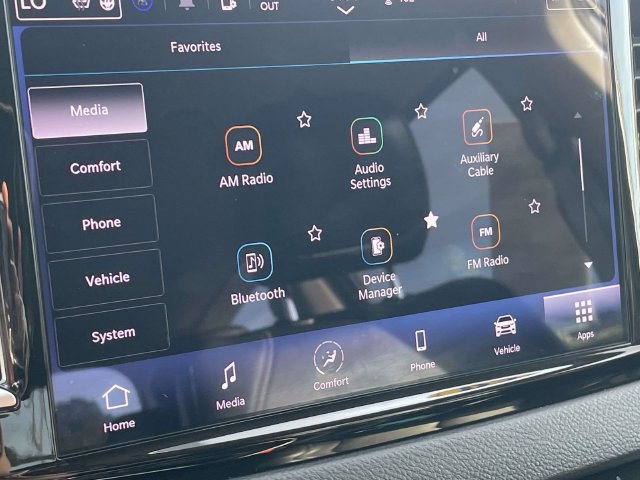 Used 2024 Chrysler Pacifica Touring-L FWD image 26
