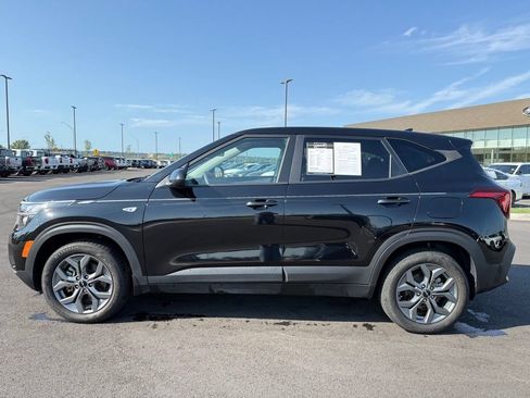 Used 2024 Kia Seltos LX AWD/4WD image 8