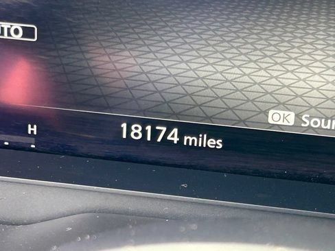 Used 2023 Nissan Rogue Platinum w/ Platinum Premium Package AWD/4WD image 27
