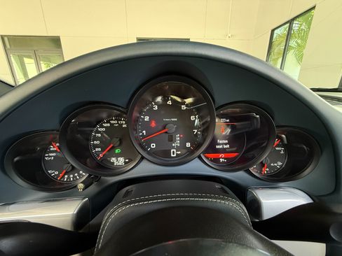 Used 2018 Porsche 911 Carrera image 37