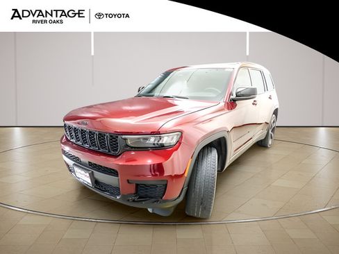 Used 2023 Jeep Grand Cherokee L Laredo AWD/4WD image 4