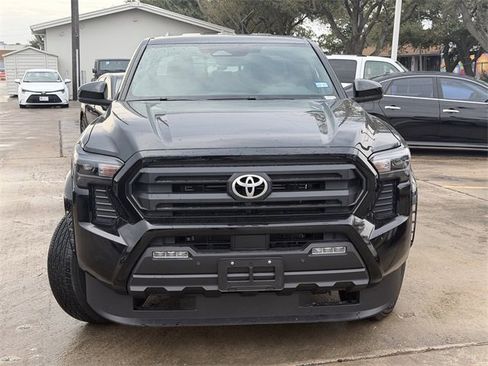 Used 2025 Toyota Tacoma SR5 w/ SR5 Upgrade Package image 2