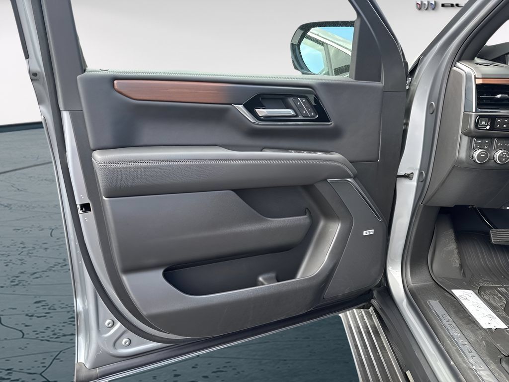 New 2026 GMC Yukon Denali w/ Sun & Power Step Package AWD/4WD image 19